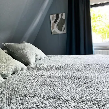 Ohuus Mit Garten Büsum