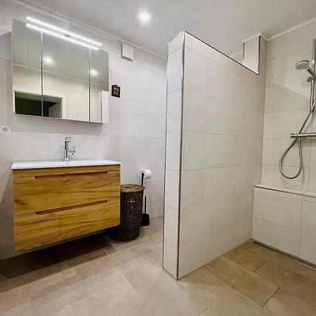 Ohuus Mit Garten Büsum